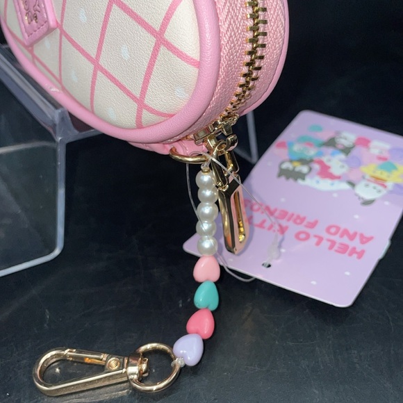 Hello Kitty & Friends Heart shaped Keychain Coin pouch - Picture 5 of 5